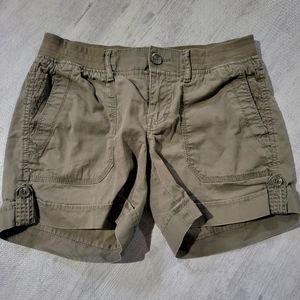 Sonoma Forest Green shorts with pockets size 4 in Women's